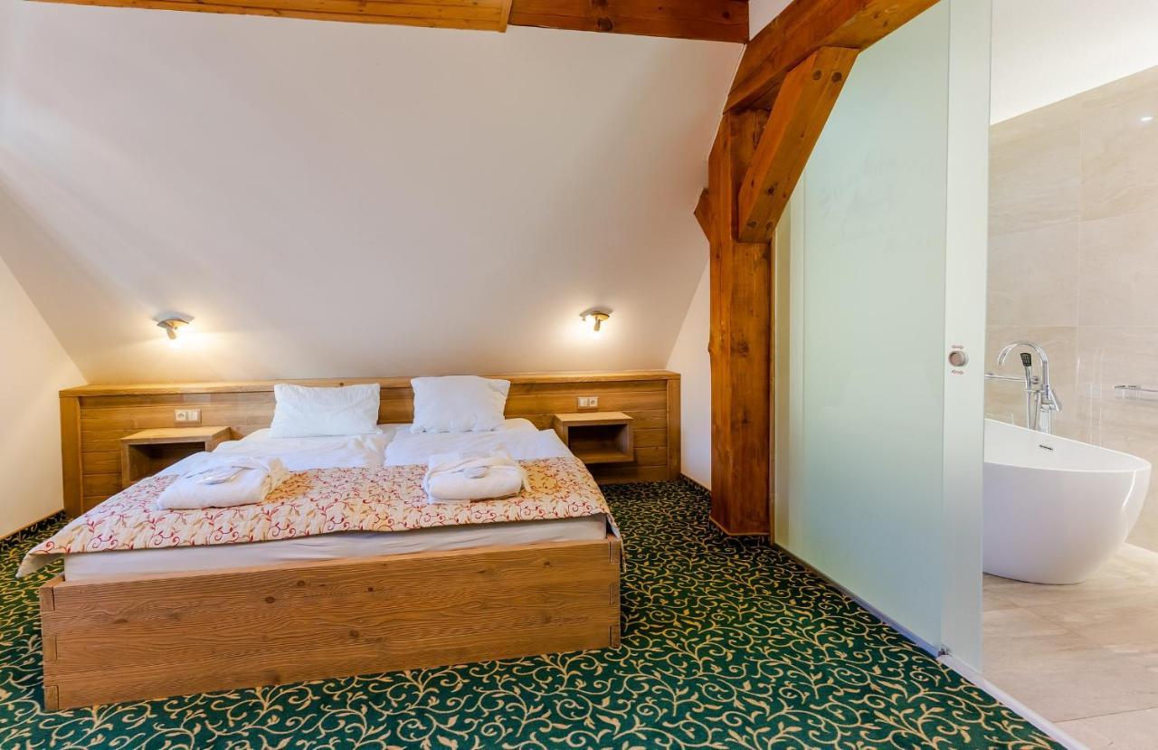 Hotel Strachanovka - Janska Koliba Liptovsky Jan Ngoại thất bức ảnh